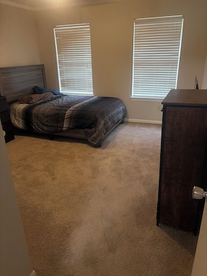 WiFi, bed sheets - Cozy 1-bedroom townhome in Lafayette (Lafayette)