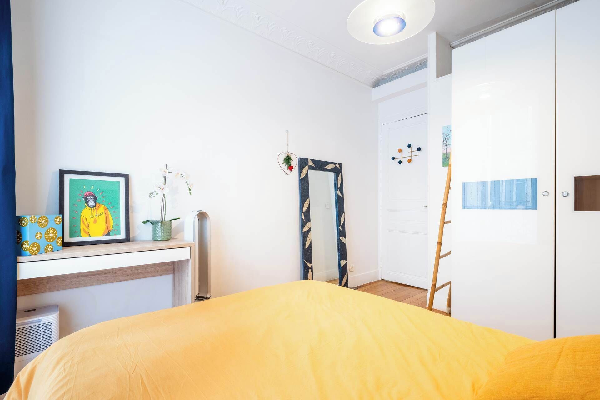 1 bedroom, iron/ironing board, internet, bed sheets