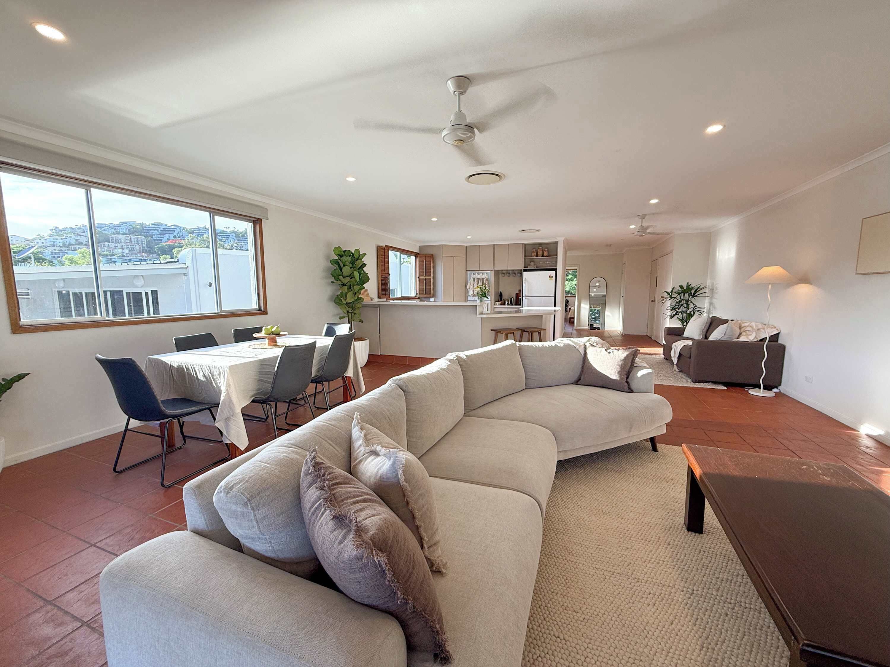 The Balcony At Airlie - Airlie Beach