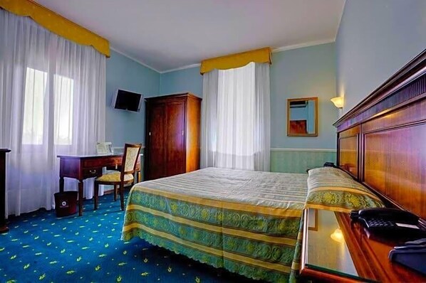 Room - (Modena)