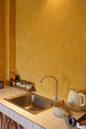 Deluxe Double Room | Private kitchen - Goodtime.stay 2 (Thanh pho Ho Chi Minh)