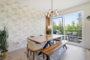Dining - A place to unwind your soul (Edmonton)