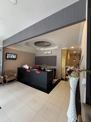 Ảnh chưa phân loại, 5 trong số 93 ảnh, nút