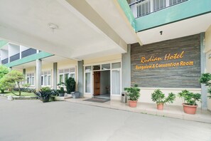 Ảnh chưa phân loại, 5 trong số 26 ảnh, nút