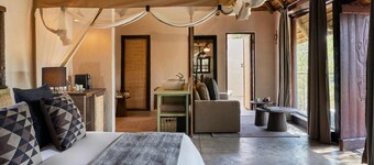 Toro River Lodge
