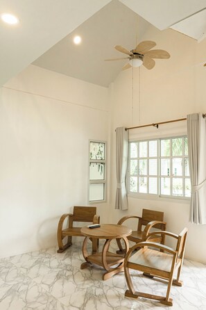 내부