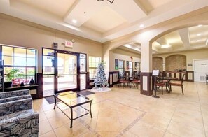 Lobby - Weslaco Inn (Weslaco)