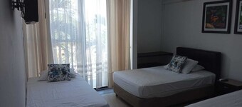 Hotel Saman Del Rio