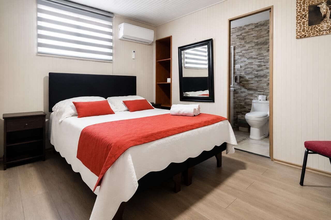 Habitación doble Confort | Escritorio, espacio para trabajar con laptop y wifi gratis 