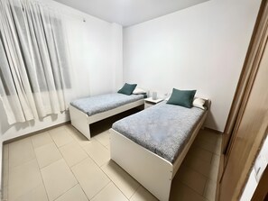 Room - Casa Azul – Spacious Apartment to Discover Lanzarote (Arrecife)