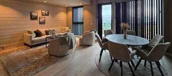 4 bedroom stunning apartment in Edland