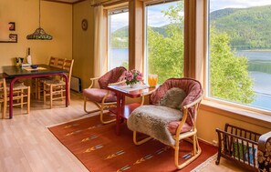 Dining - 4 bedroom amazing home in Valsøyfjord (Valsøyfjord)