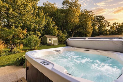 The Saugatuck Retreat | Hot Tub • Steps to Town!
