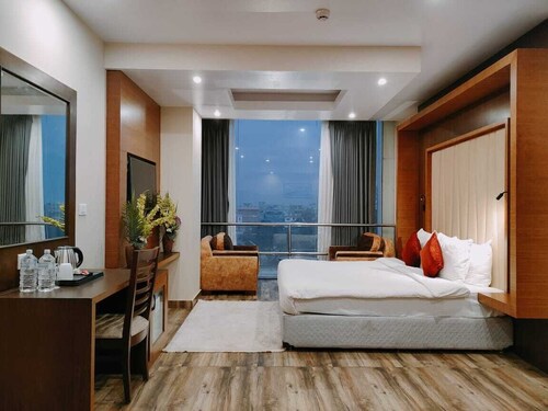 Hotel Palm International by Pipal