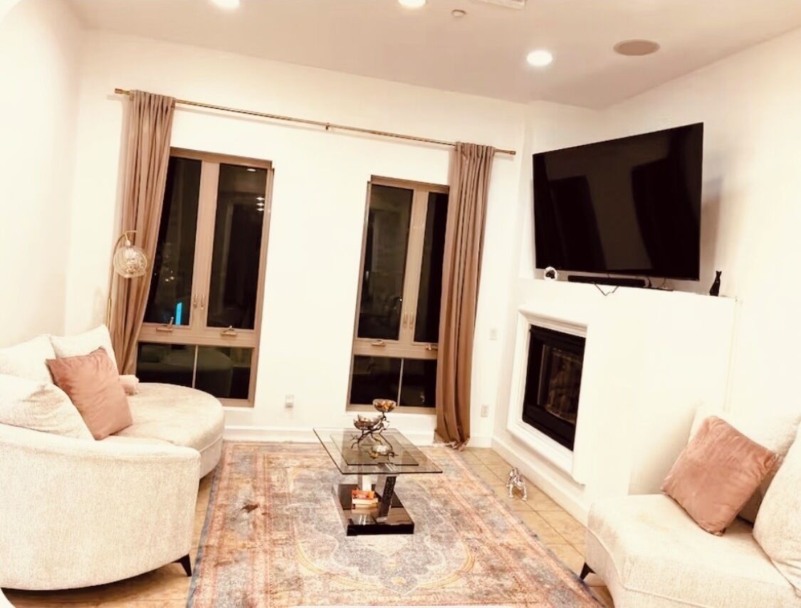 Luxury Aliso Viejo Retreat With Modern Comforts - Laguna Beach, CA