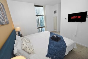2 bedrooms, iron/ironing board, free WiFi, bed sheets - Skyline 24th Floor Near Grant Park (Chicago)