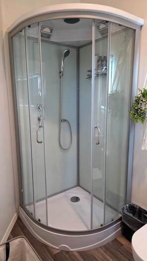 Bathroom - Studio 2 - Comfortable Guest Studio by Cedars-Sinai, Beverly Hills (Beverly Hills)