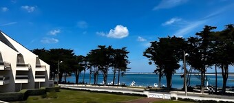 Charming Seafront Apartment in Le Croisic