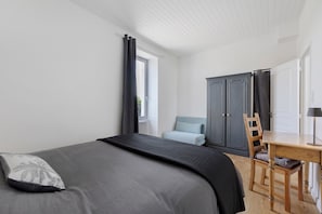 Room - Holiday Home "Le Chail" – Your Peaceful Retreat in Les Sables-d’Olonne (Les Sables-d'Olonne)