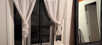 Cozy 1-bedroom house in beautiful Laguna Hills closer to the beach 8 miles