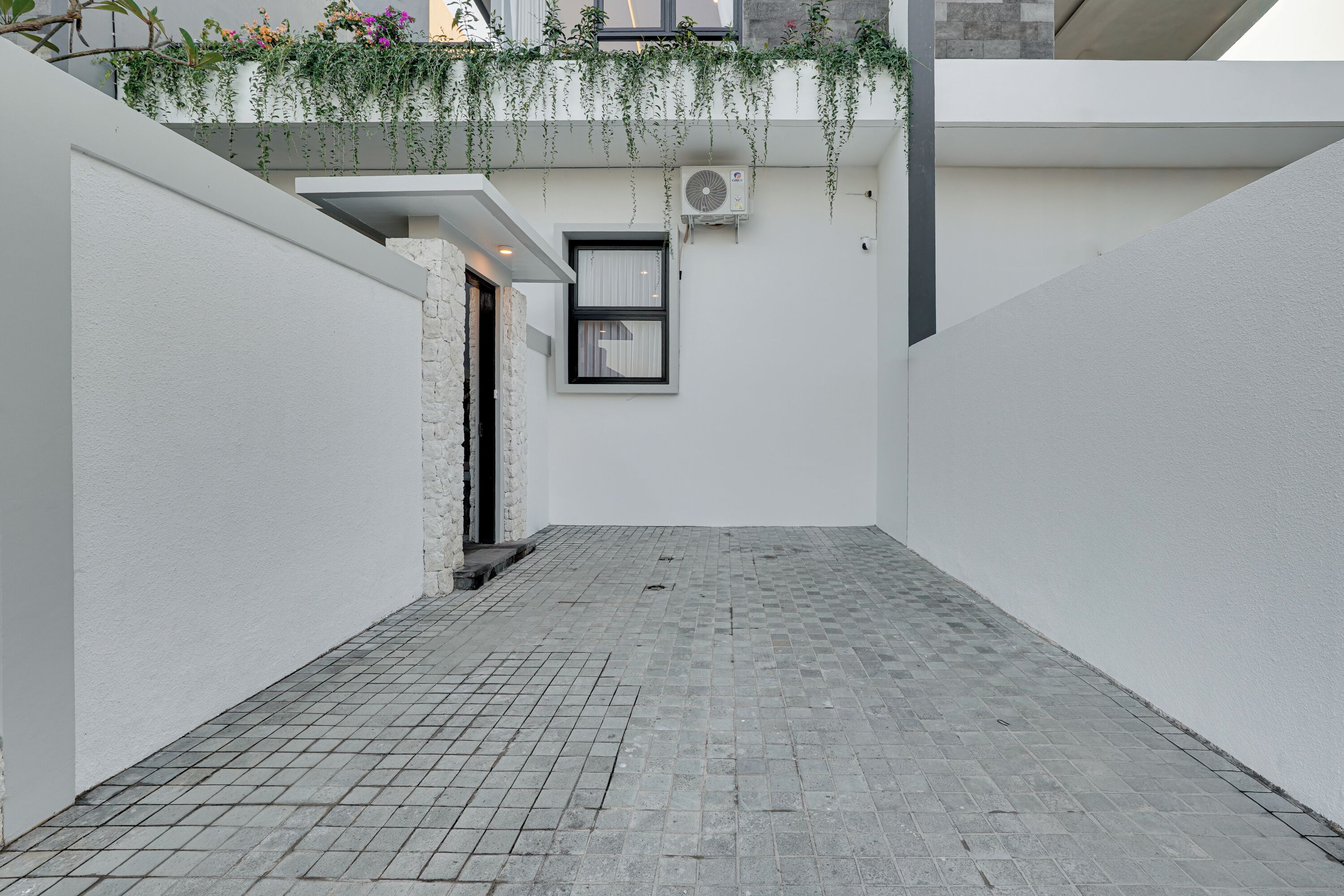 Vila, balkon, pemandangan kolam renang | Detail eksterior