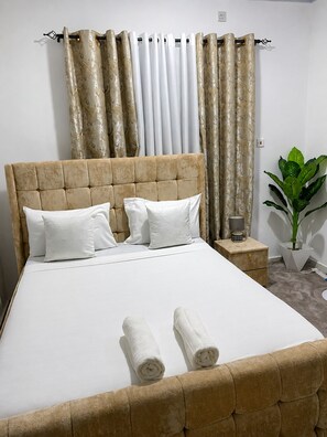 1 Schlafzimmer, Bügeleisen/Bügelbrett, WLAN, Bettwäsche