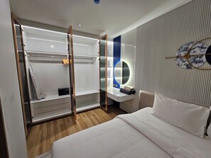 Room - Tranquil 1-bedroom apartment with AC in Tambon Choeng Thale (Tambon Choeng Thale)