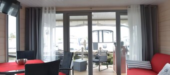 Vacation on the Havel Houseboat "NautikHus"