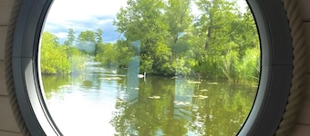 Vacances sur le houseboat NautikHus – Liberté sur la Havel