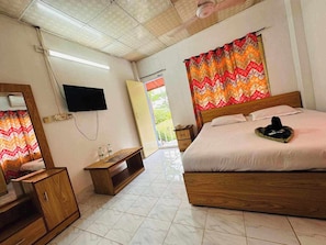 Desk, free WiFi - Namir Green Resort (Gazipur)