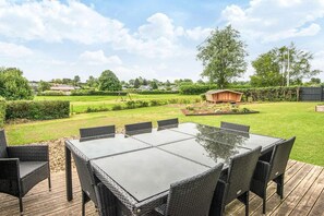 Outdoor dining - 4 star holiday home in Hejls (Hejls)