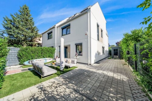 Modern Luxury Villa, 5 Bedrooms, Alte Donau