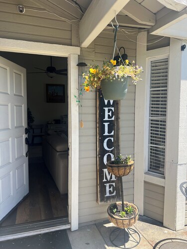 Heavenly Hosting = Peaceful Cozy Quiet Safe + 3-bed, 2-bath house Citrus Heights