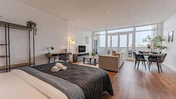 Apartamento, balcón, vistas a la ciudad