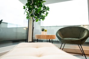 Leilighet – deluxe, balkong, byutsikt | Innvendig