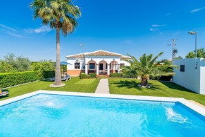 Pool - El Azahar Holiday Home (La Puebla de Cazalla)