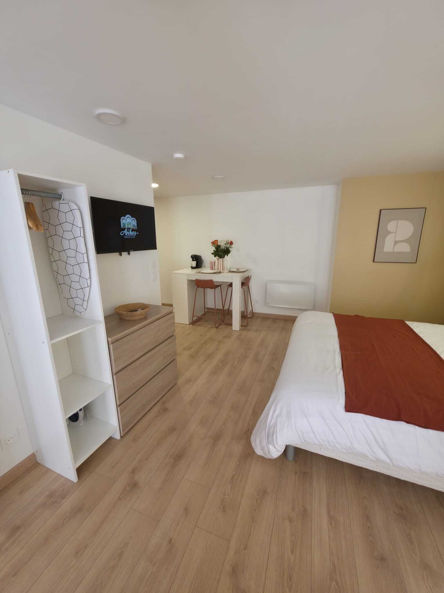 1 bedroom, iron/ironing board, WiFi, bed sheets