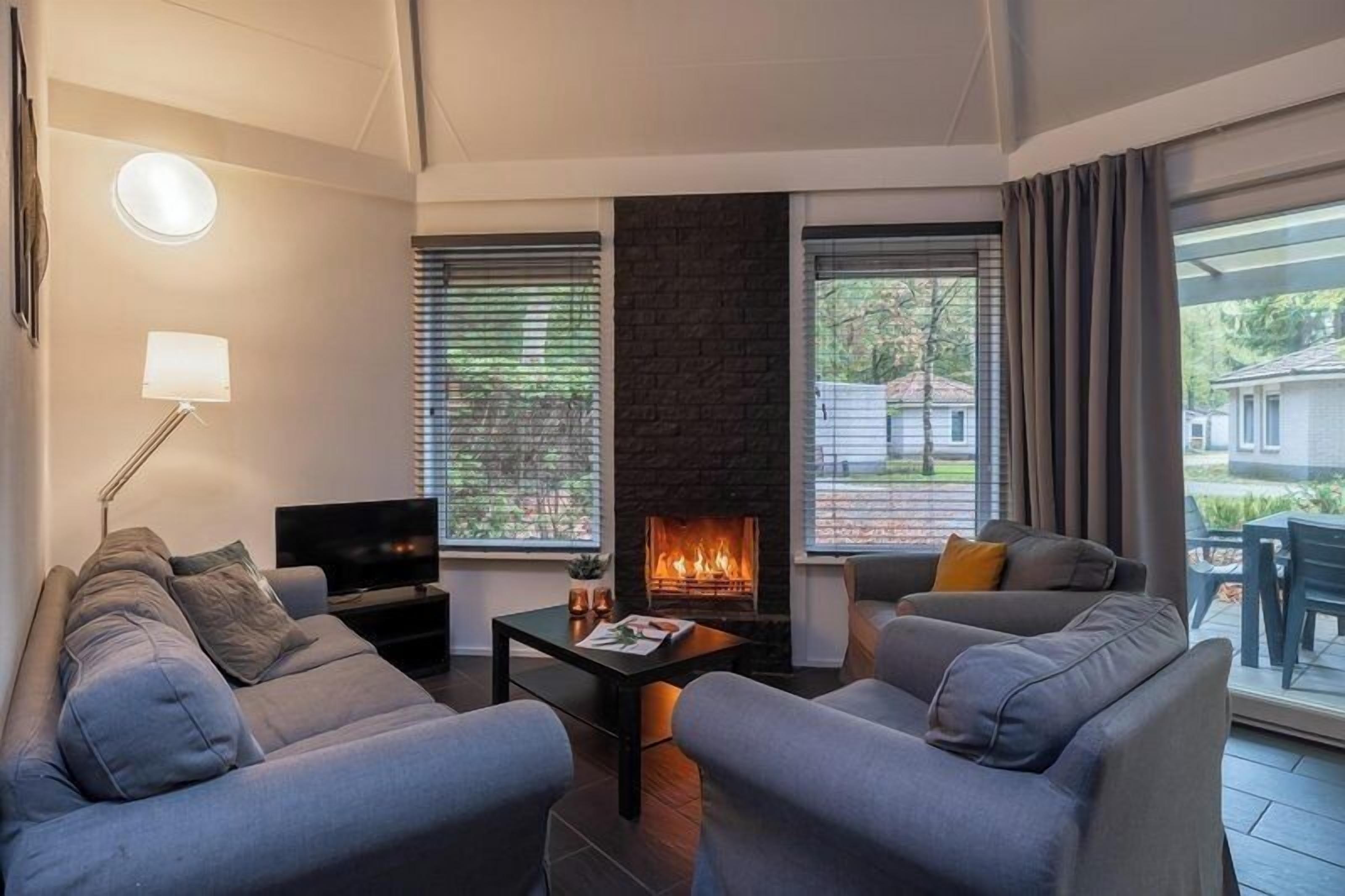 TV, fireplace, offices