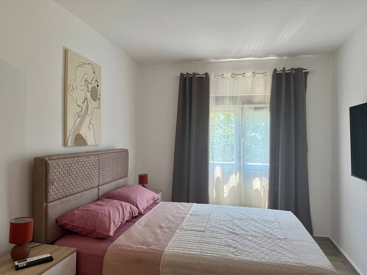 2 chambres, fer et planche à repasser, Wi-Fi gratuit, draps fournis