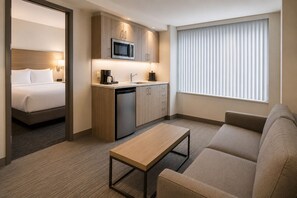 Economy Room - Toronto Ember Hotel (Toronto)