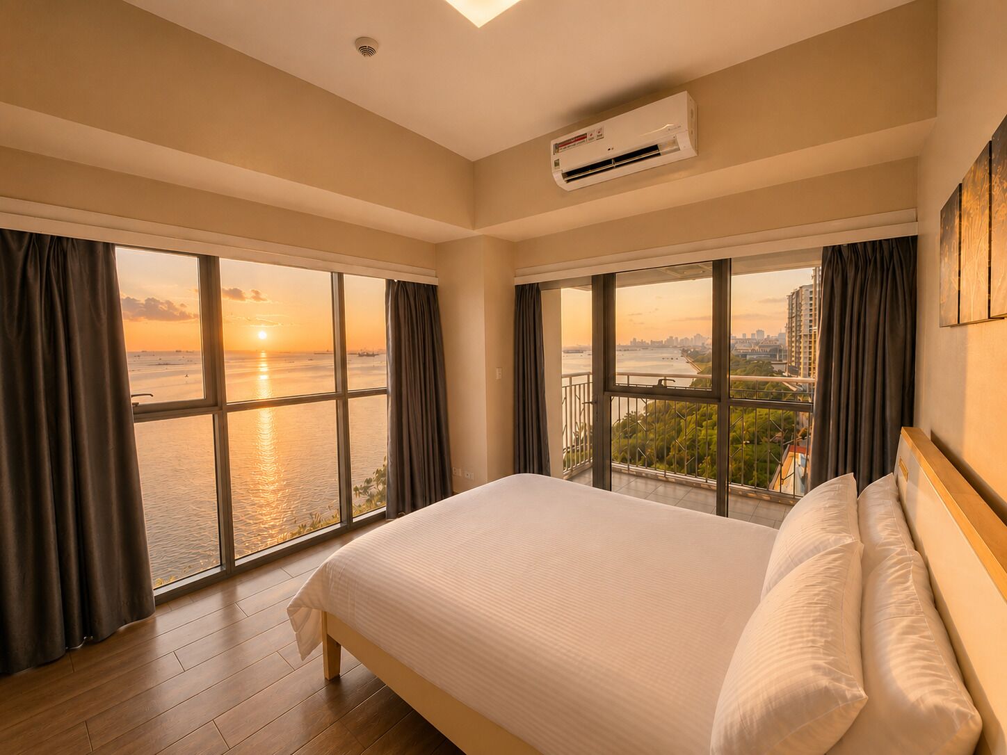 Luxury Apartment, 2 Bedrooms, Balcony, Bay View | Iron/ironing board, free WiFi