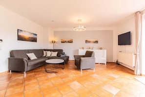 TV, stereo - Südoase - Südoase - Modern vacation rental with a terrace and garden in a quiet location (Borkum)