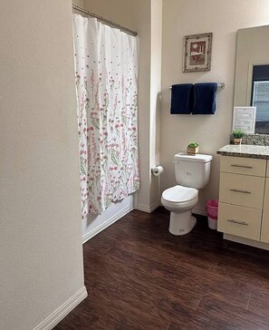 Bathroom - Family Retreat Near Disney & Orlando Hotspots (Kissimmee)