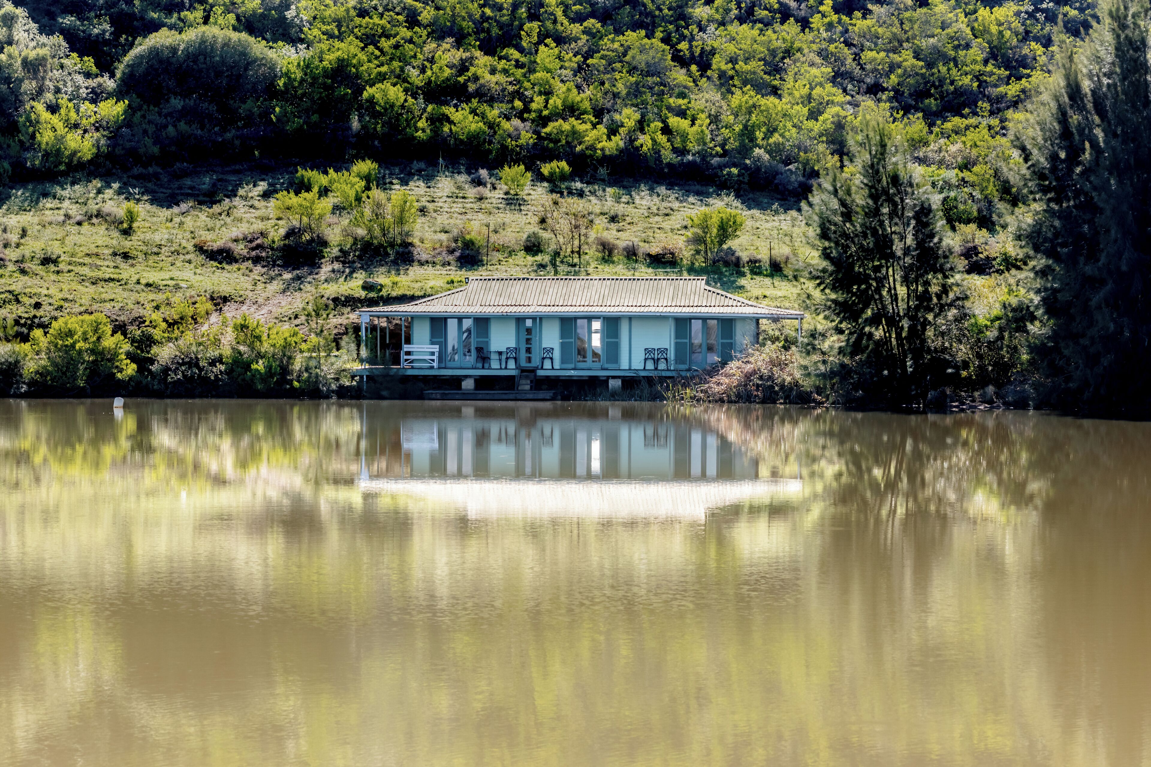 Stille Waters | In-room safe, WiFi (free), individually decorated