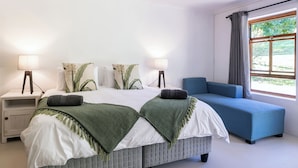 Twin Room | Peti besi dalam bilik, Wi-fi percuma, dihias secara berasingan 