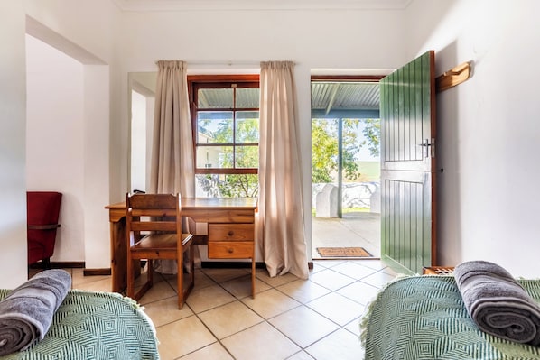  Coratina Rooms | In-room safe, WiFi (free), individually decorated - Goedgedacht Farm (WC)