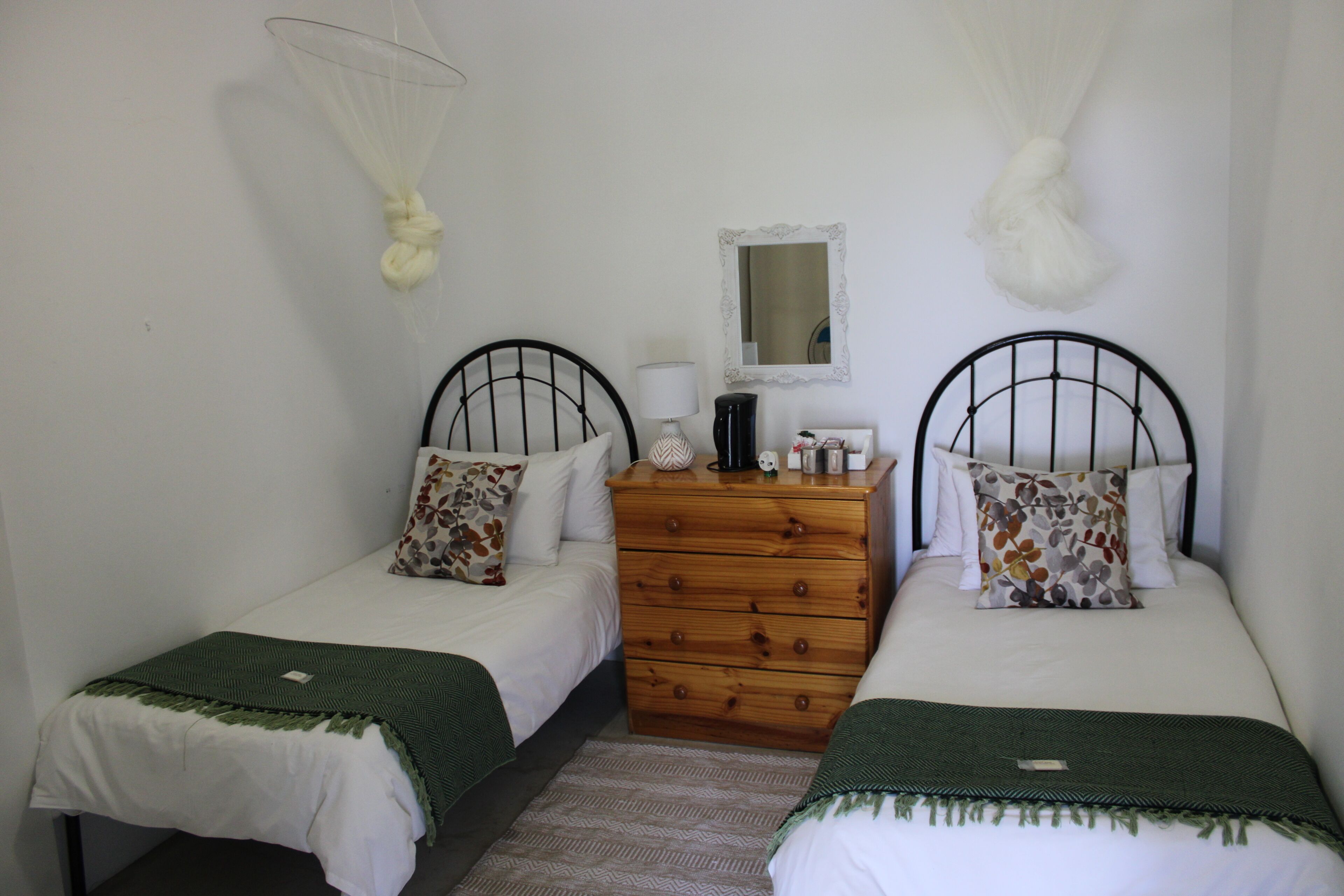 Twin Room | In-room safe, free WiFi