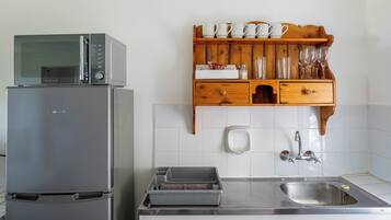Wild Geese Cottage 1 | Private kitchen | Electric kettle