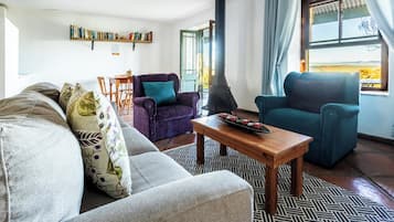 Wild Geese Cottage 2 | In-room safe, WiFi (free), individually decorated