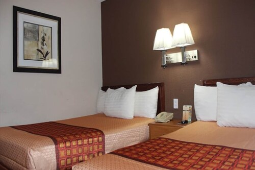 2 Full Beds Non-Smoking